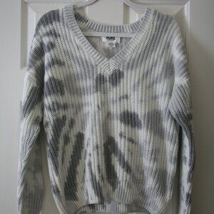 Victoria's Secret PINK V-Neck Sweater, Size M, Gray